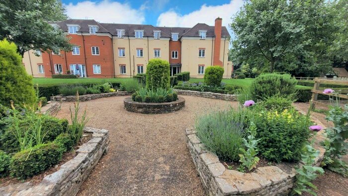 2 Bedroom Flat To Rent In Janet Blunt House, Greenhill, Twyford, Adderbury, OX17