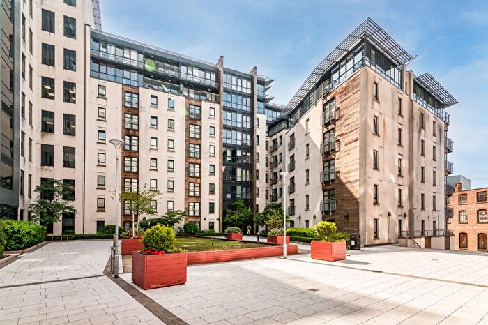 1 Bedroom Flat For Sale In Atrium, Waterfront Plaza, Nottingham, NG2