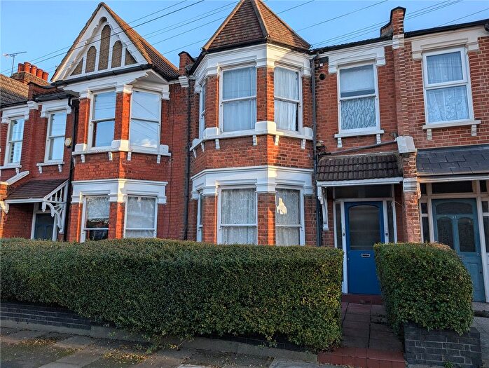 1 Bedroom Flat To Rent In Northcott Avenue, Wood Green, London, N22