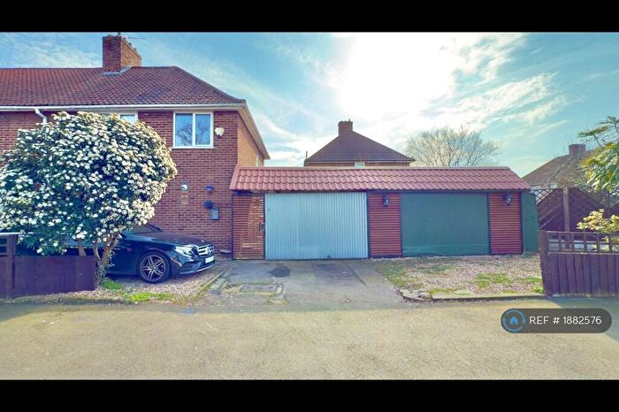 3 Bedroom End Of Terrace House To Rent In Walnut Tree Road, Dagenham, RM8