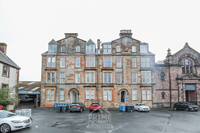 2 Bedroom Flat For Sale In , Flat / George Square, Greenock, PA15