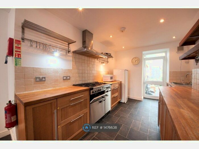 5 Bedroom Terraced House To Rent In Queen Street, Aberystwyth, SY23