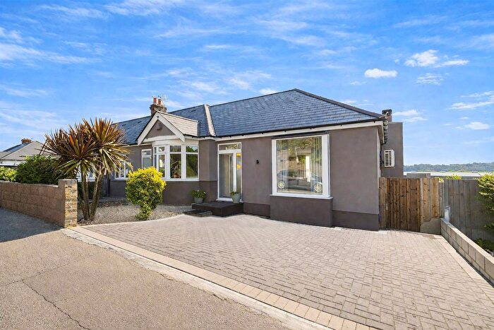 3 Bedroom Bungalow For Sale In Cuxton Road, Rochester, ME2