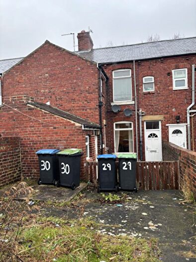 2 Bedroom Flat To Rent In Standerton Terrace, Stanley, DH9