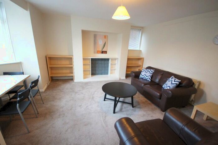1 Bedroom Flat To Rent In Fairfax Road, Leeds, West Yorkshire, LS11