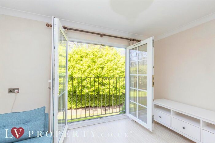 2 Bedroom Flat To Rent In Pakenham Road, Edgbaston, Birmingham, B15