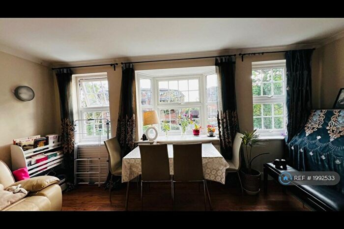 4 Bedroom Terraced House To Rent In Ashcroft Court, Bromley, BR1