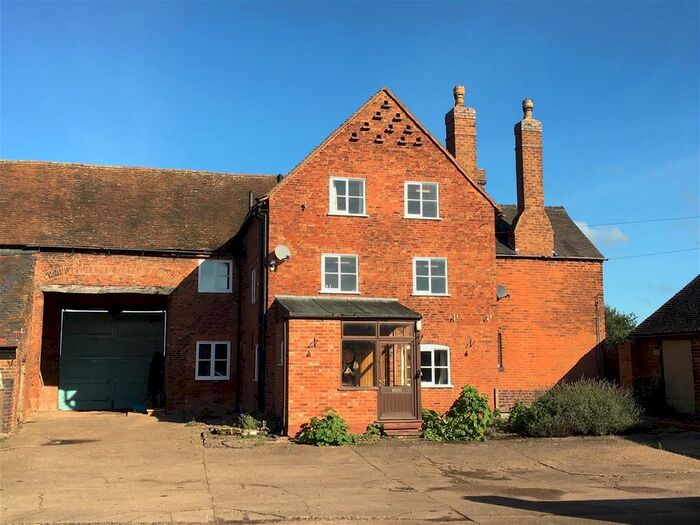 5 Bedroom Barn Conversion To Rent In Ashby Road, Tamworth, Staffordshire, B79