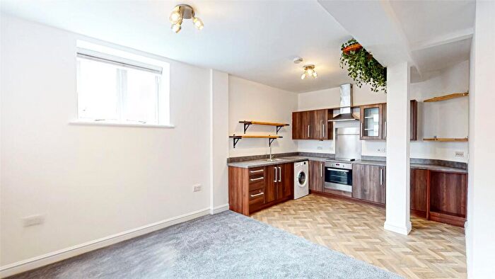 2 Bedroom Apartment To Rent In Church Mews, Devonshire Place, M25