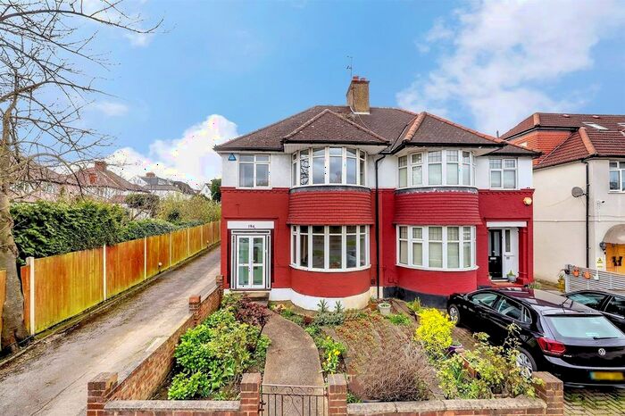 4 Bedroom Semi-Detached House To Rent In Great North Way, London, NW4