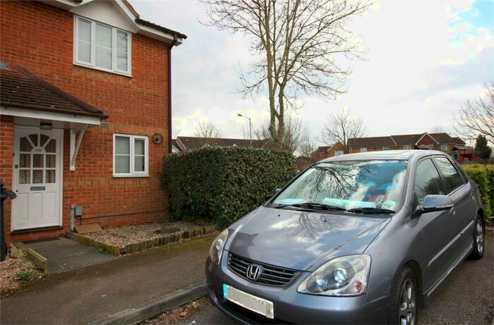 3 Bedroom Detached House To Rent In Colwyn Close, Stevenage, Hertfordshire, SG1