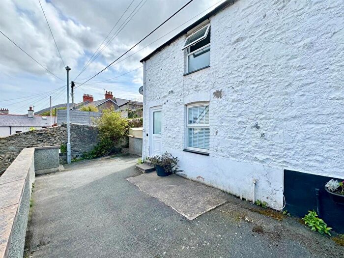 2 Bedroom House For Sale In Maenan Terrace, Penmaenmawr, LL34
