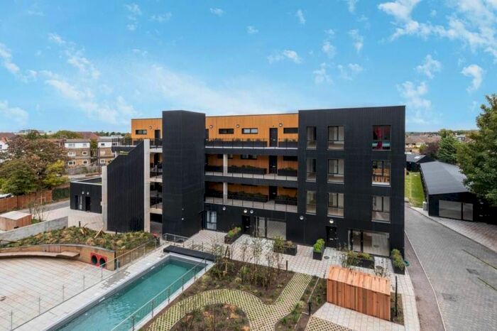 2 Bedroom Mews House To Rent In Bell Foundry Close, Croydon, CR0