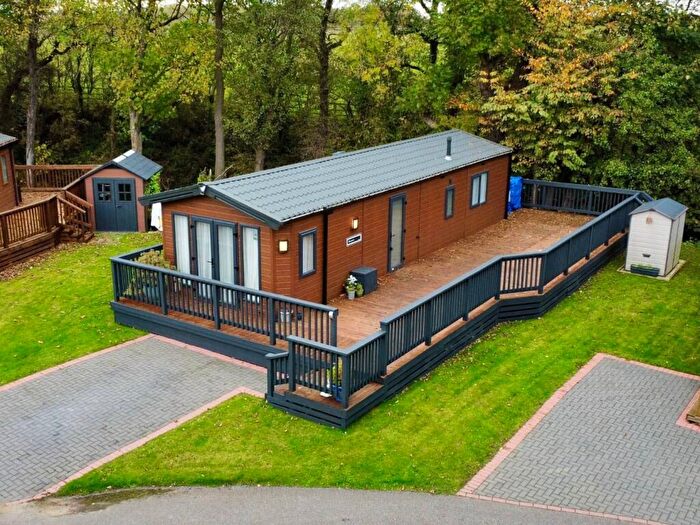 2 Bedroom Lodge For Sale In Goulton Lane, Northallerton, DL6