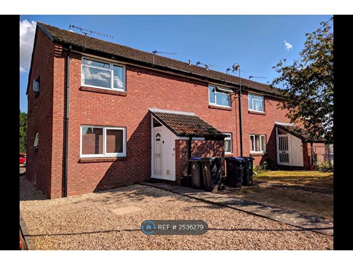 1 Bedroom Maisonette To Rent In Roman Way, Chippenham, SN15