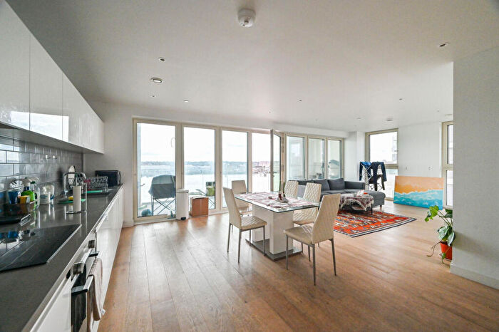 3 Bedroom Flat For Sale In Carrick House, Royal Docks, London, E16