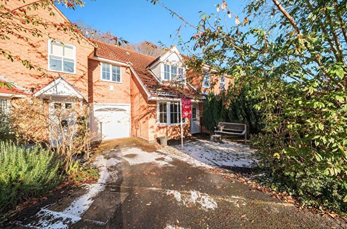 3 Bedroom Terraced House For Sale In Ellwood Crescent, Wollaton, Nottinghamshire, NG8