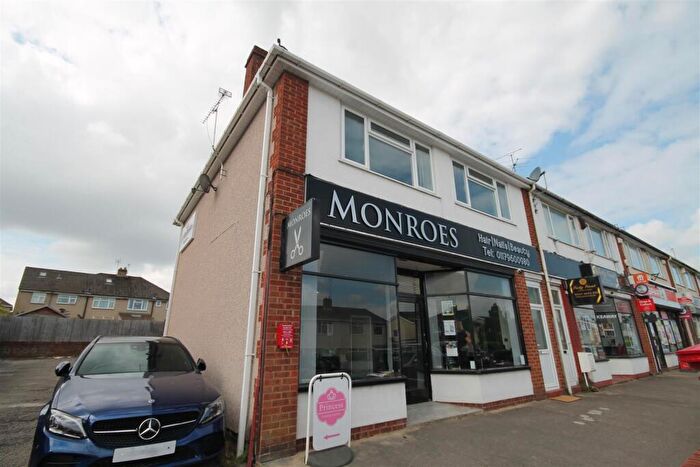 2 Bedroom Flat To Rent In Westbourne Road, Downend, Bristol, BS16