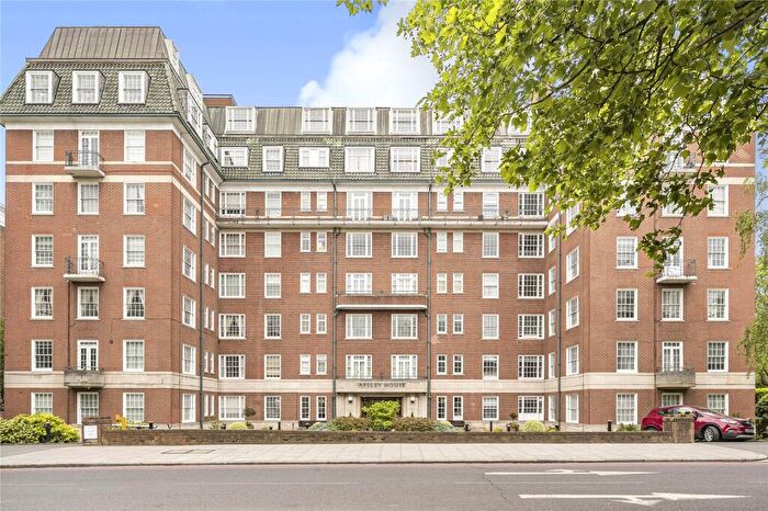 3 Bedroom Flat To Rent In Apsley House, St Johns Wood, London, NW8