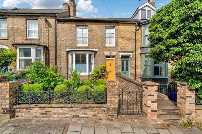 2 Bedroom Town House For Sale In Bury St. Edmunds, Suffolk, IP33
