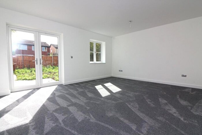 3 Bedroom Detached House For Sale In Regent Street, Stotfold, Hitchin, SG5