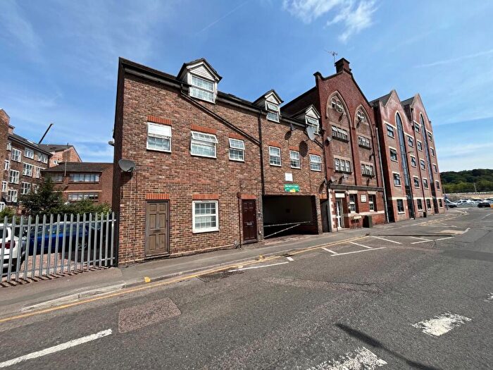 1 Bedroom Flat For Sale In Waynes Court, John Street, Luton, Bedfordshire, LU1