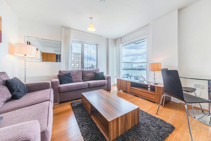 2 Bedroom Flat To Rent In City Peninsula, Barge Walk, Greenwich, London, SE10