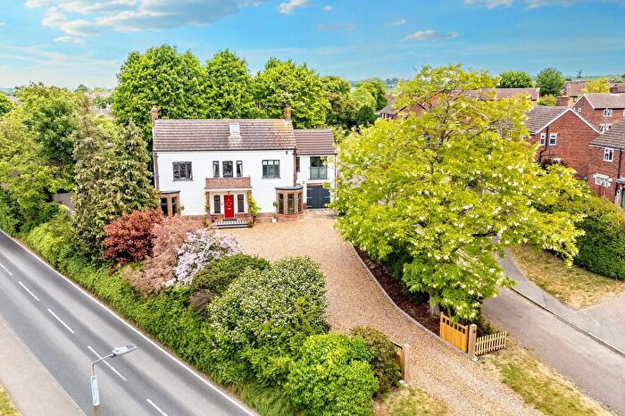 4 Bedroom Detached House For Sale In Little Walden Road, Saffron Walden, CB10