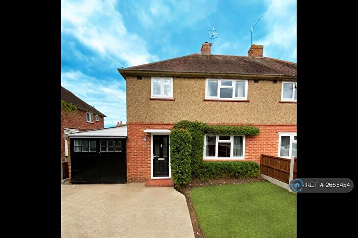 5 Bedroom Semi-Detached House To Rent In St. Johns Road, Guildford, GU2
