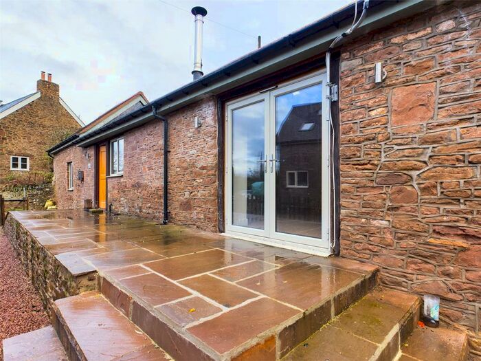 2 Bedroom Bungalow To Rent In Hole The In Wall, Ross-on-Wye, Herefordshire, HR9