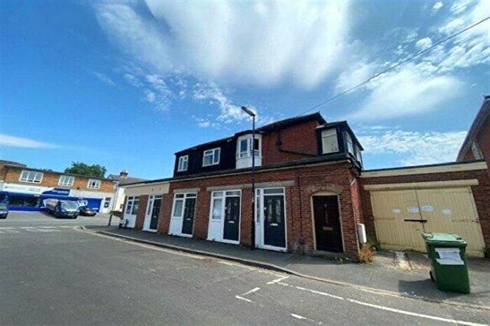 1 Bedroom Flat To Rent In Shirley Road, SO15