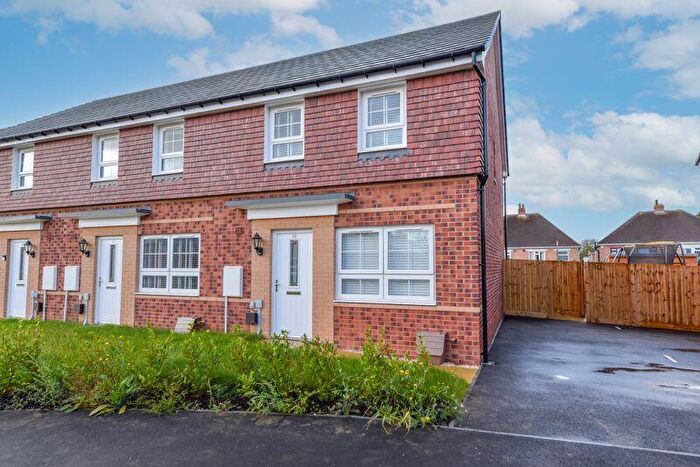 3 Bedroom Terraced House To Rent In Chalk Dock Avenue, Havant, PO9