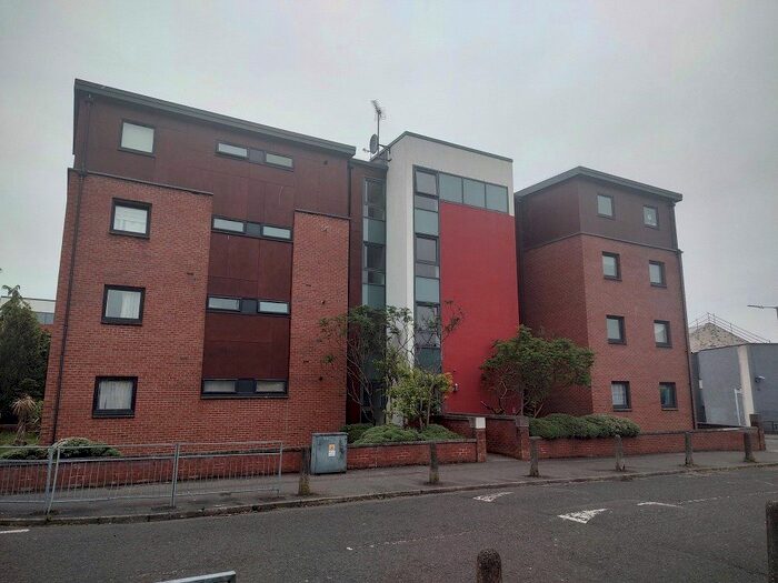 2 Bedroom Flat To Rent In Shuna Street, Glasgow, G20