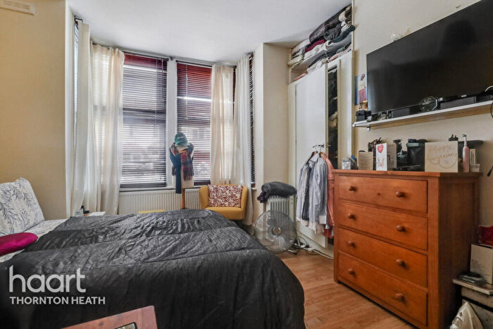 2 Bedroom Character Property For Sale In Sandfield Road, Thornton Heath, CR7