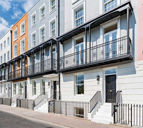 2 Bedroom Apartment For Sale In Albion Place, Ramsgate, Ramsgate, CT11