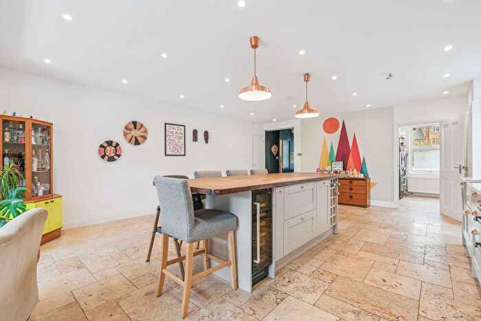 3 Bedroom Cottage For Sale In Talbot Road, Rickmansworth, WD3