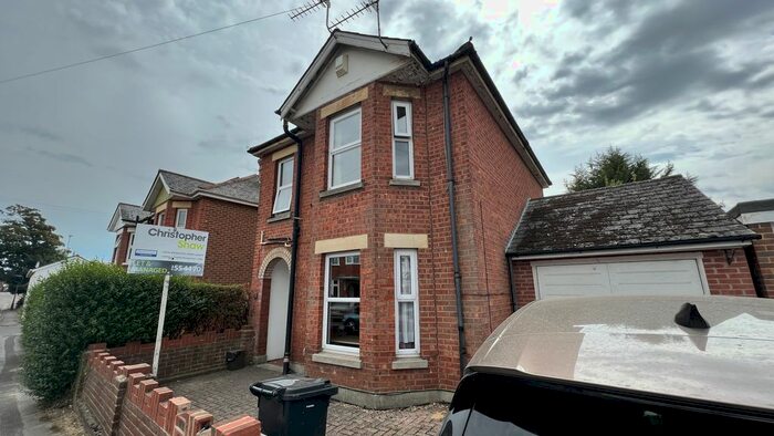 5 Bedroom Property To Rent In Castle Road, Winton, Bournemouth, BH9