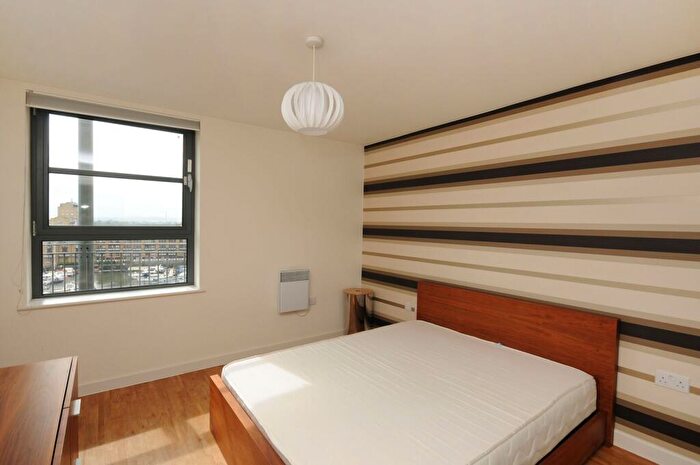 1 Bedroom Flat To Rent In Commercial Road, Limehouse, London, E14