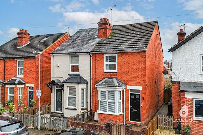 2 Bedroom Semi Detached House For Sale In Wescott Road, Wokingham, RG40