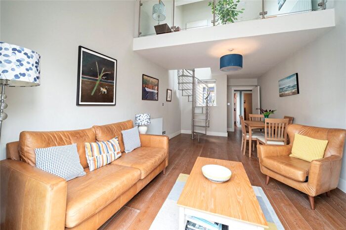 2 Bedroom Flat For Sale In Thames Heights, - Gainsford Street, London, SE1