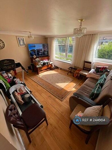 3 Bedroom Flat To Rent In Altair Close, London, N17