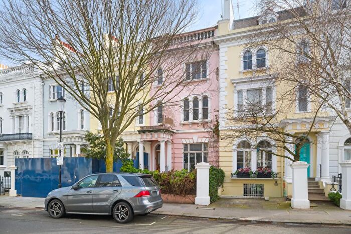 6 Bedroom Terraced House For Sale In Elgin Crescent, Notting Hill, W11