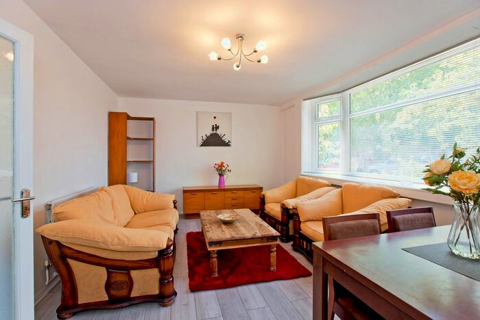 4 Bedroom End Terrace House To Rent In Mace Street, London, E2