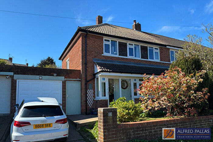 3 Bedroom Semi-Detached House For Sale In Loughborough Avenue, Tunstall, SR2