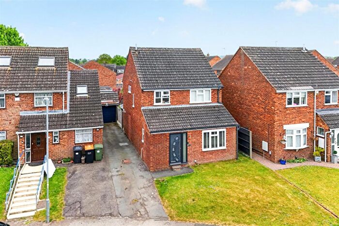 4 Bedroom Detached House For Sale In Bidwell Hill, Houghton Regis, LU5