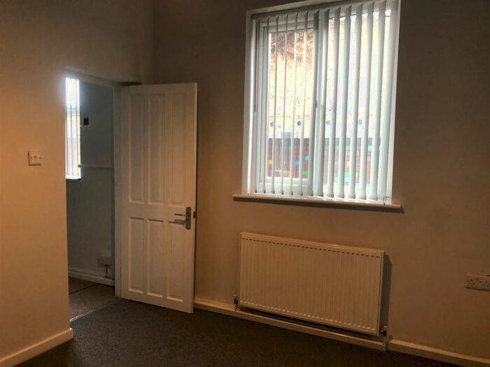 2 Bedroom Flat To Rent In Coltman Street, Hull, HU3