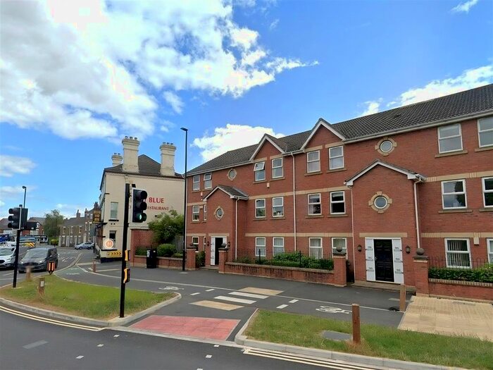 2 Bedroom Property To Rent In Barbican Road, York, YO10