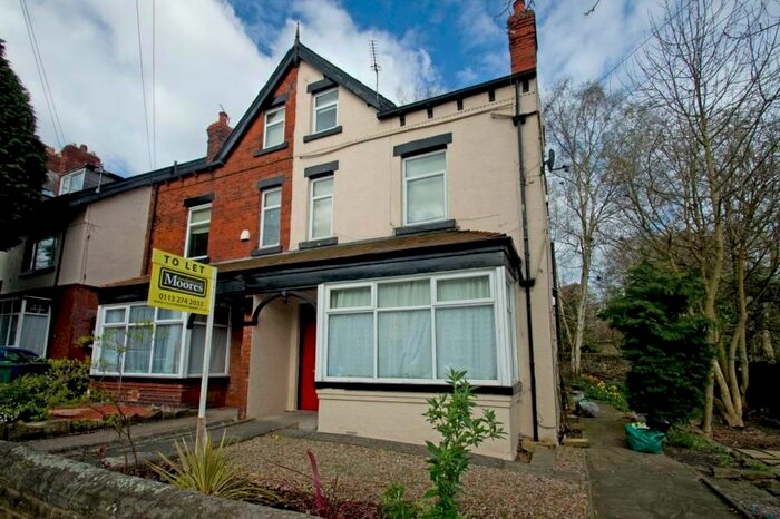 Studio To Rent In Heathfield Terrace, Headingley, Leeds, LS6