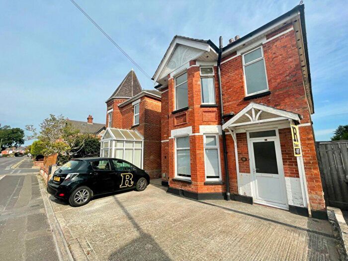 7 Bedroom House To Rent In Student Seven Bedroom, Winton (), P02