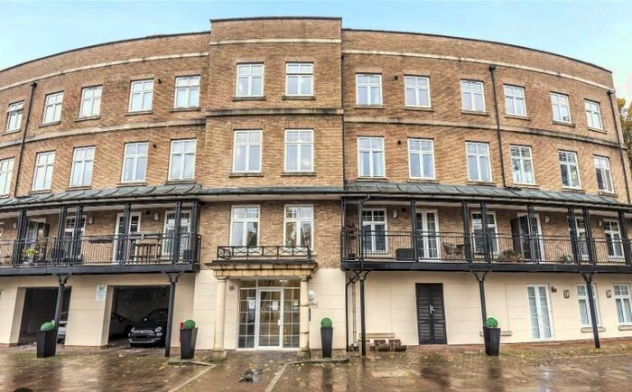 2 Bedroom Flat To Rent In Jefferson Place, Bromley, BR2